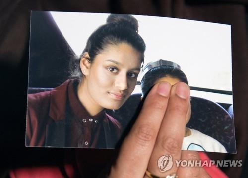 지하디스트 남편과 네덜란드 귀환을 희망하는 이른바 'IS 신부'와 아이