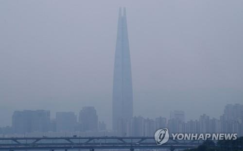 서울시내를 급습한 미세먼지
