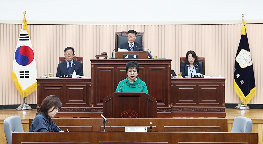 "고교 무상급식비 분담률 조정하라"