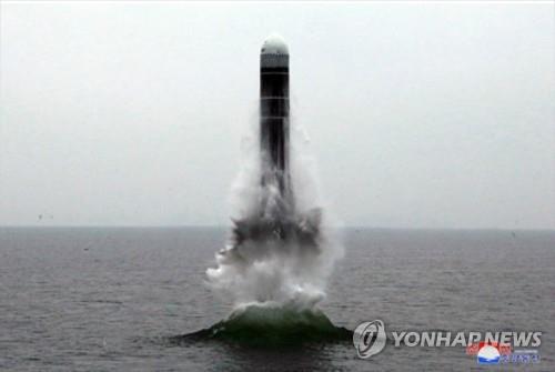 북한 북극성-3형 시험발사