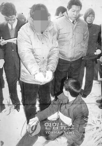 화성 9차 사건 용의자로 특정된 윤모군 현장검증.