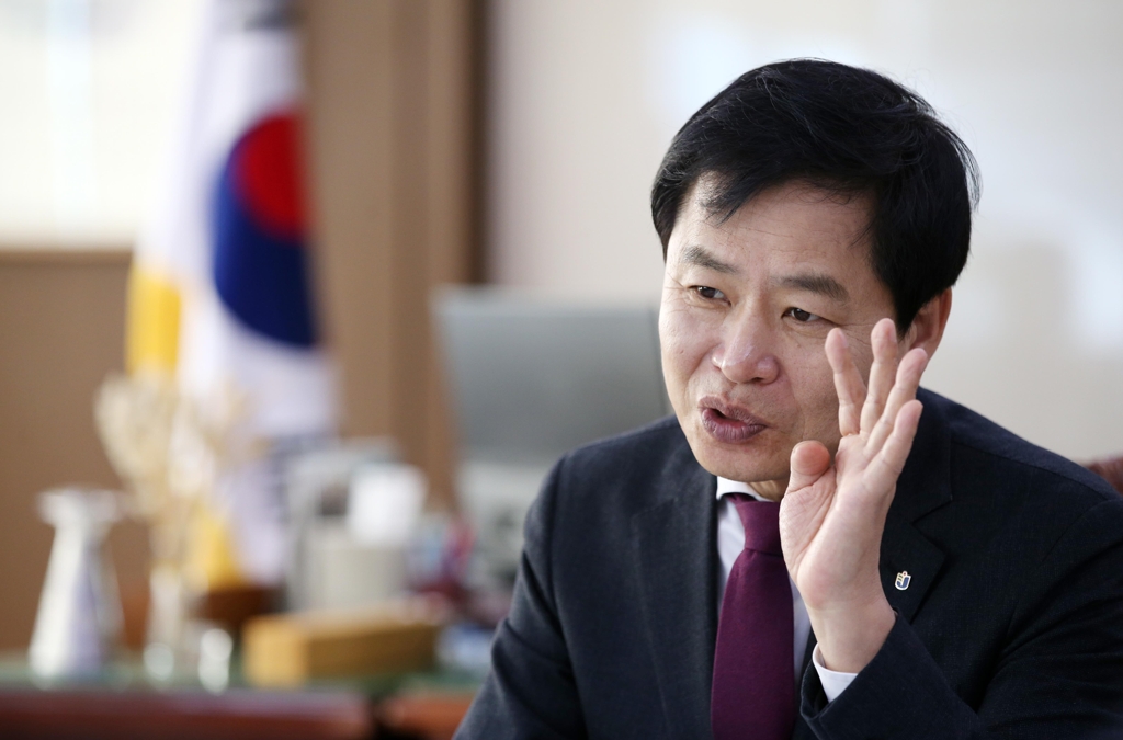 신년교육정책 설명하는 장석웅