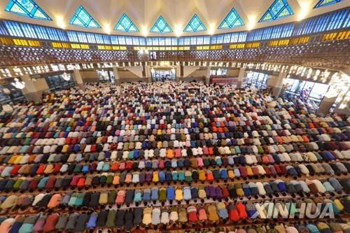 말레이시아 쿠알라룸푸르의 이슬람사원