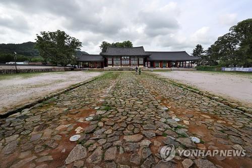 나주 읍성권내 대표적 문화재인 금성관