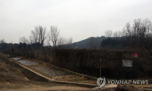 파주 캠프 에드워즈 '잡풀만 무성'