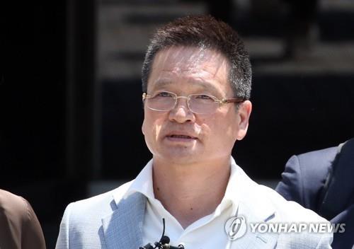 건설업자 윤중천씨