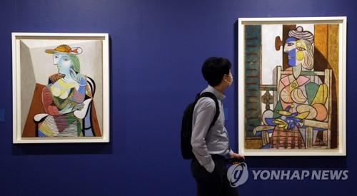 (서울=연합뉴스) 한상균 기자 = 30일 예술의전당 한가람미술관에서 '피카소 탄생 140주년 특별전' 미디어 행사를 하고 있다. 전시는 다음 달 1일부터 8월 29일까지. 'Into the Myth'라는 제목으로 열리는 전시로 프랑스 파리 국립피카소미술관 소장 작품 110여 점을 소개한다. 2021.4.30