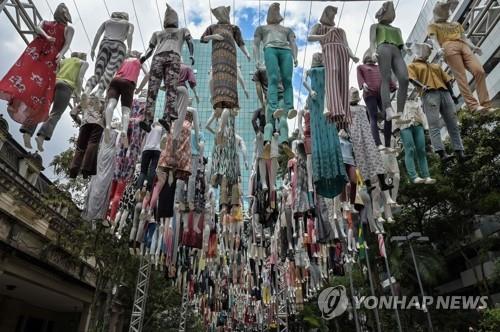 브라질 오미크론 유행에 확진자 폭증세