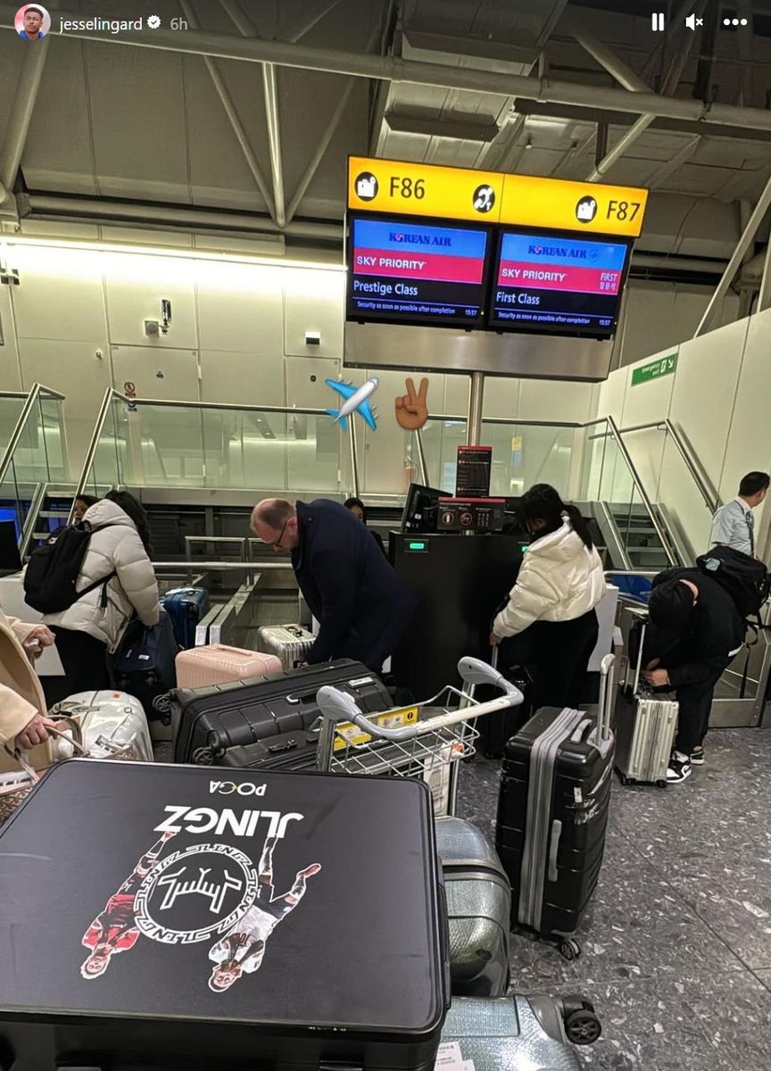 한국행 비행기를 타기 앞서 인증샷을 올린 제시 린가드.