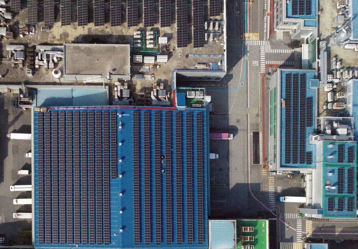 CJ제일제당 진천공장 지붕에 설치한 태양광 발전소