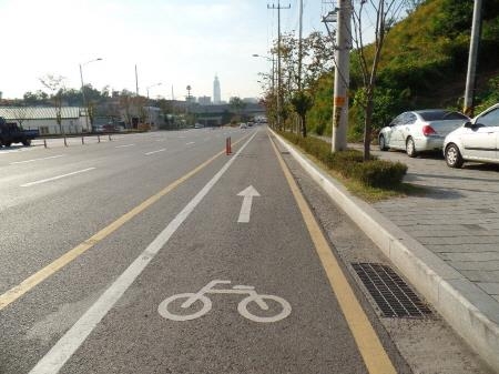 송파구, '자전거도로·이용편의시설 안전점검' 실시 - 1