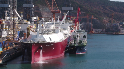가스공사, 선박 간 LNG 선적 실증 테스트 성공 - 1