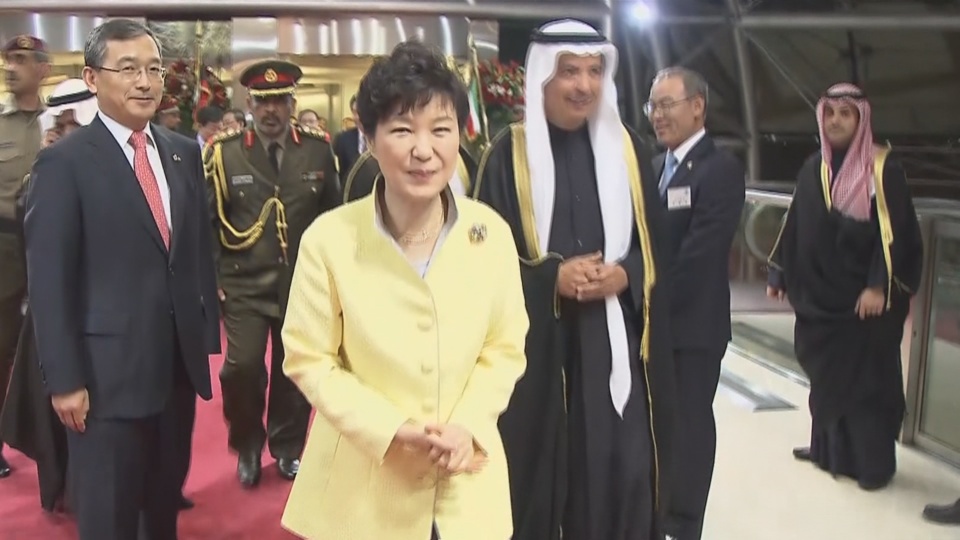 박 대통령, 쿠웨이트 도착…중동 순방 시작