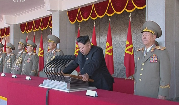 [현장영상] 북 김정은, 열병식 육성연설…"미국과 어떤 전쟁도 가능"