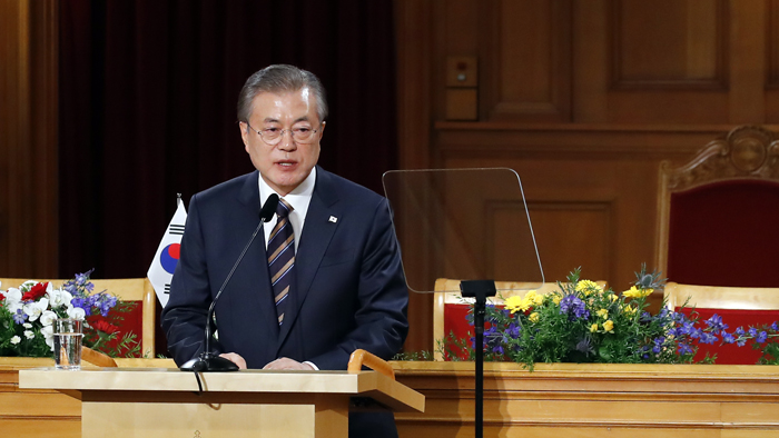 문 대통령, '스톡홀름 제안'으로 중재 재시동…北 응답할까