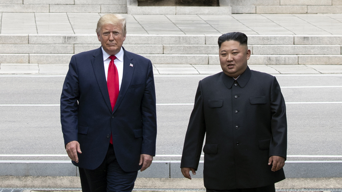 트럼프 "어느 시점에 김정은과 만날 것"