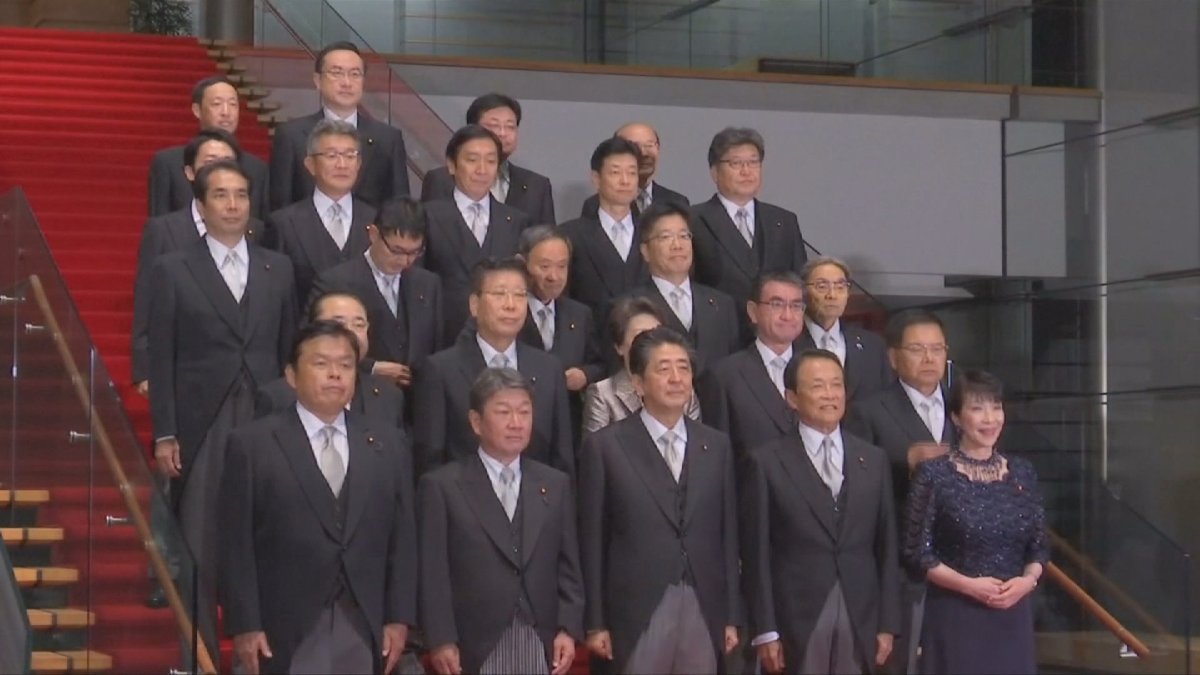 日국민, 아베 새 내각 지지여론 우세