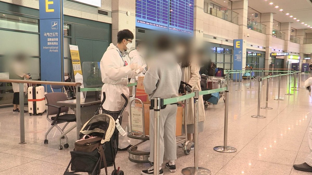 해외유입 늘고 자가격리자 출국도…공항방역 비상
