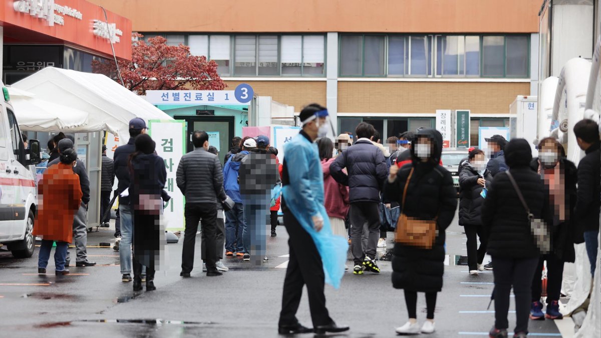 꼬리를 무는 집단감염…전국 곳곳서 확진자 속출