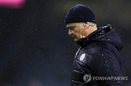 고개 숙인 라니에리 감독