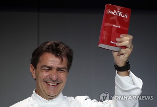 "별 6개째다!" 레스토랑 '르 1947'의 셰프 야닉 알레노