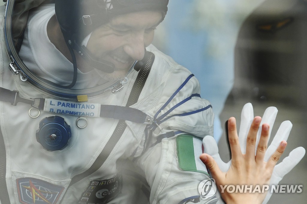 APTOPIX Kazakhstan Russia Space Station