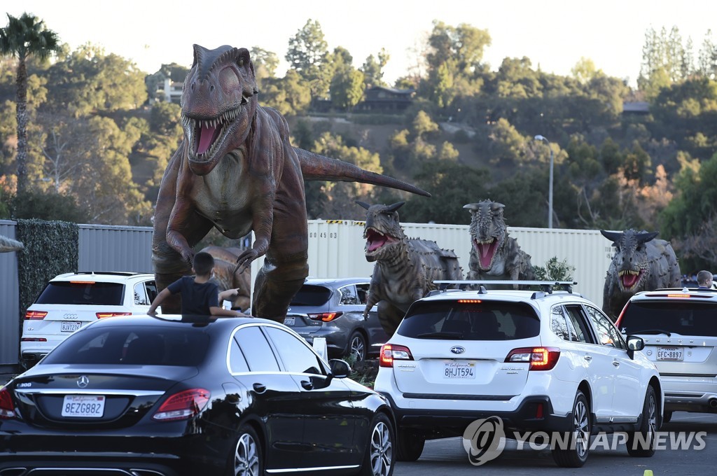 Jurassic Quest Drive Thru: Opening Day at The Rose Bowl