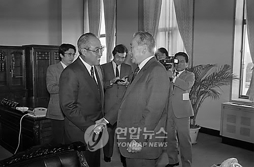 059412-노신영 국무총리 신민당 방문