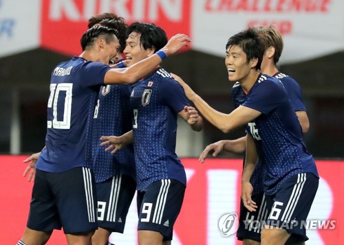 일본 축구, 파나마에 3-0 대승