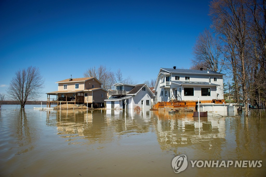 CANADA-EMERGENCY-FLOODING