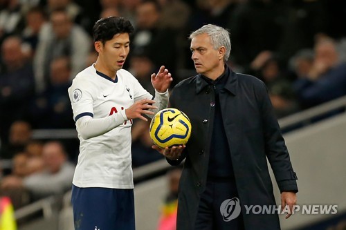 손흥민과 조제 모리뉴 토트넘 감독