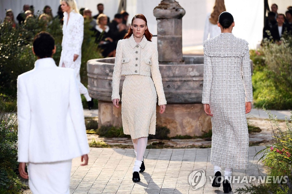 FASHION-FRANCE-CHANEL