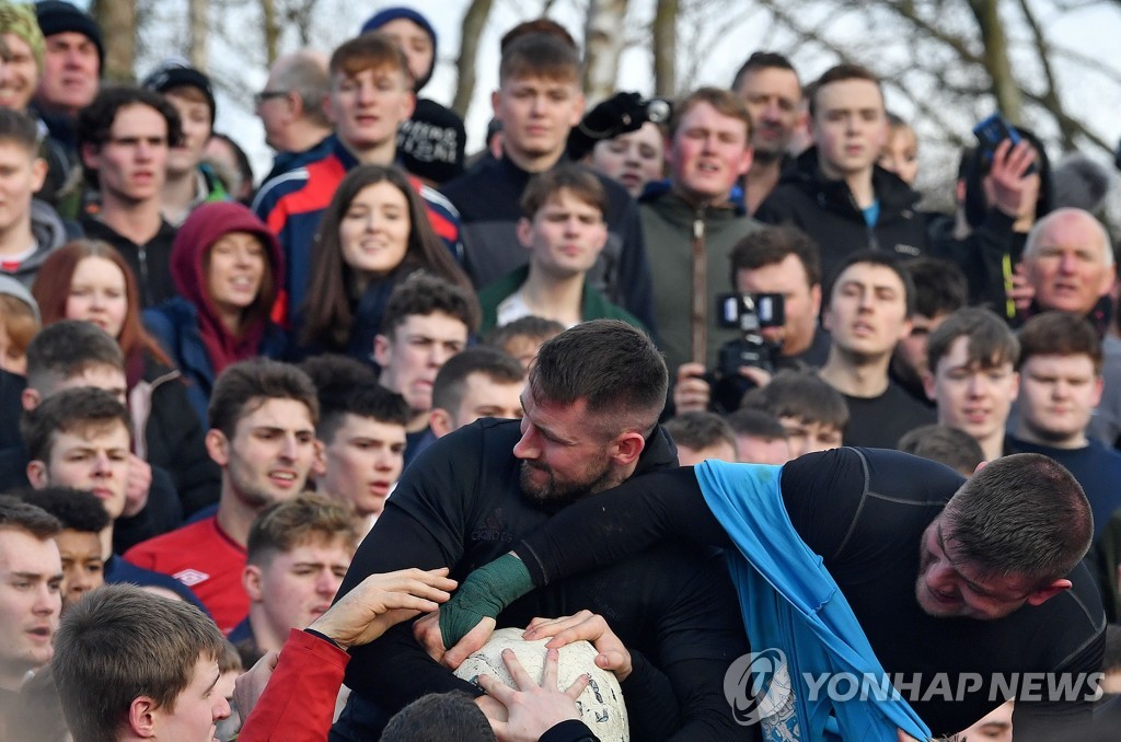 BRITAIN-LIFESTYLE-CULTURE-SPORT-SHROVETIDE
