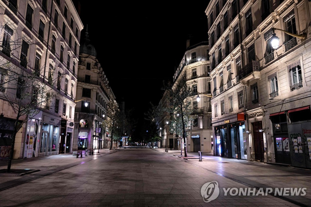 FRANCE-HEALTH-VIRUS-CURFEW
