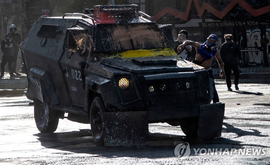 CHILE-CRISIS-PROTEST