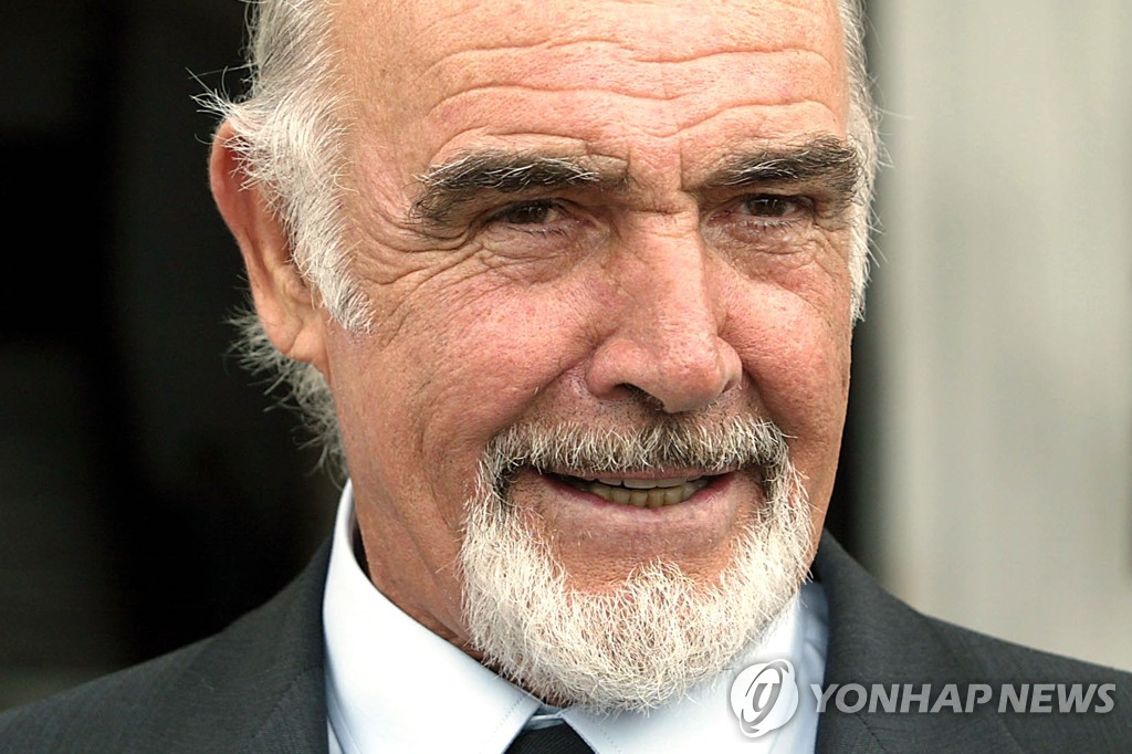FILES-BRITAIN-ENTERTAINMENT-CINEMA-DEATH-CONNERY
