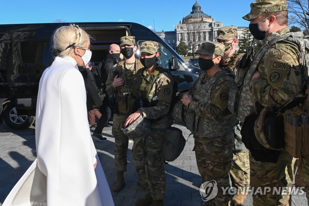 US-POLITICS-INAUGURATION-LADYGAGA
