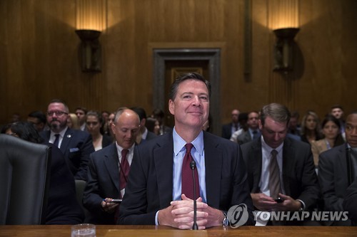 지난 27일 美상원 청문회장의 제임스 코미 FBI국장