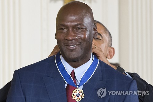마이클 조던 '자유의 메달' 수상