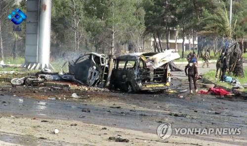 시리아 포위지역 주민 호송 버스에 폭탄공격…"40여명 사망"