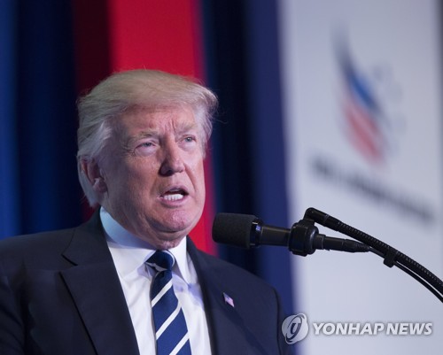 8일 워싱턴DC에서 열린 보수단체 행사장의 도널드 트럼프 대통령