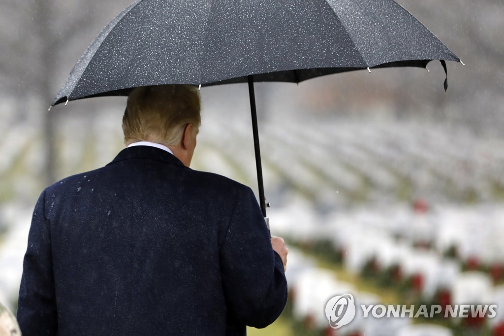 USA TRUMP ARLINGTON CEMETERY
