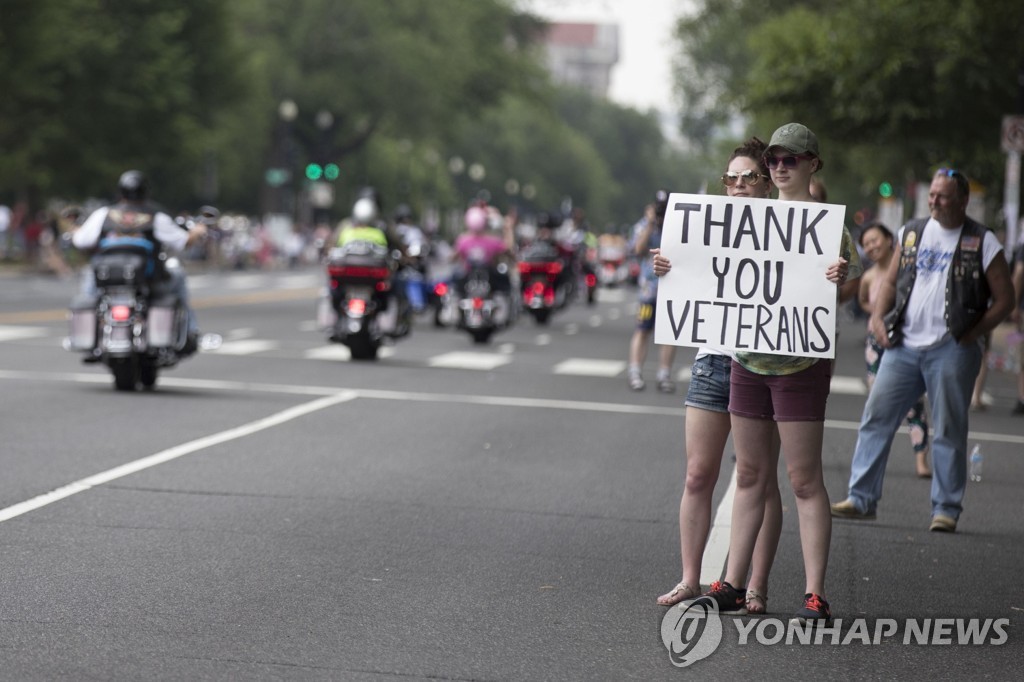 USA ROLLING THUNDER