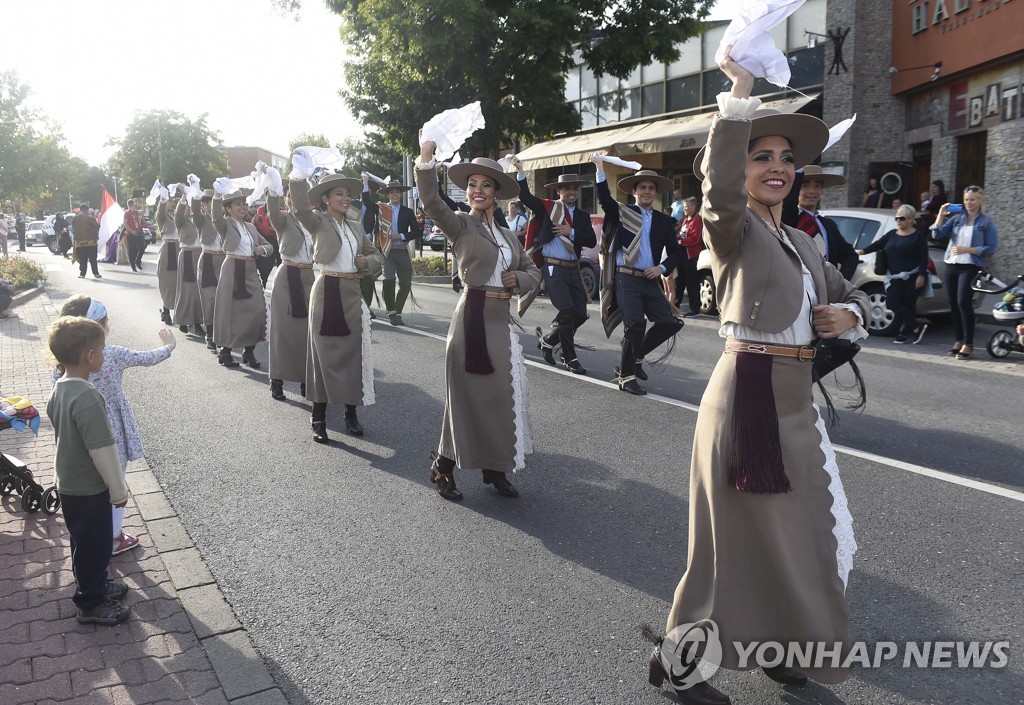 HUNGARY FOLK FESTIVAL