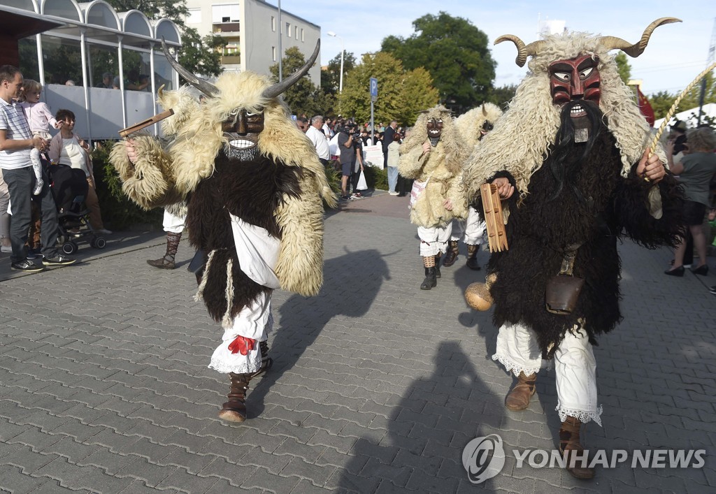 HUNGARY FOLK FESTIVAL