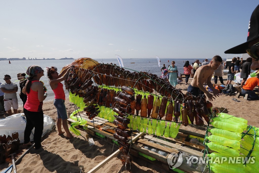 RUSSIA HOMEMADE FLOTING CRAFTS