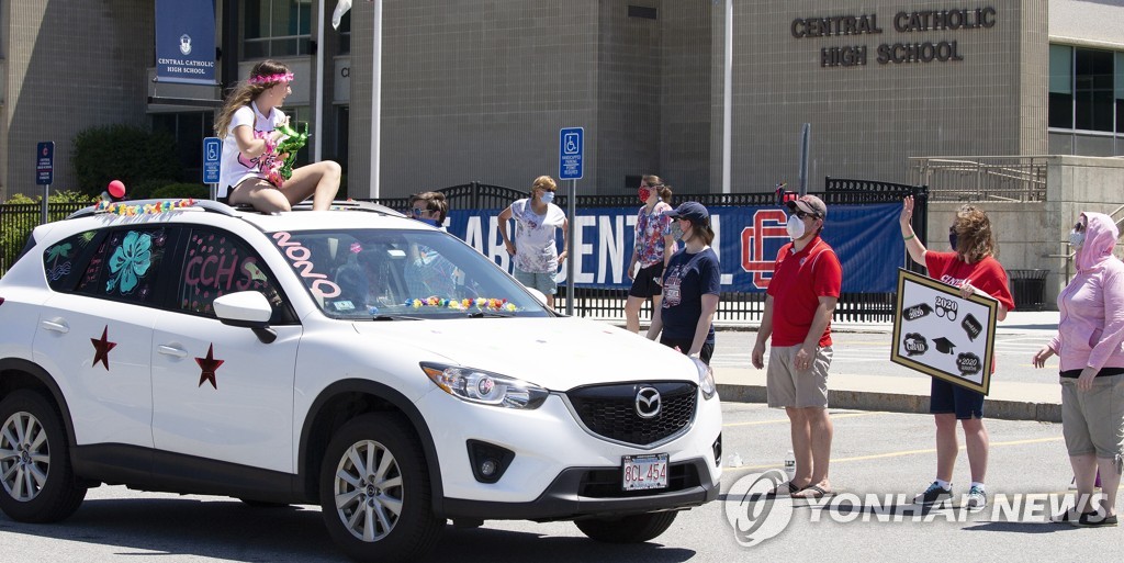 USA HIGH SCHOOL PARADE PANDEMIC CORONAVIRUS COVID19