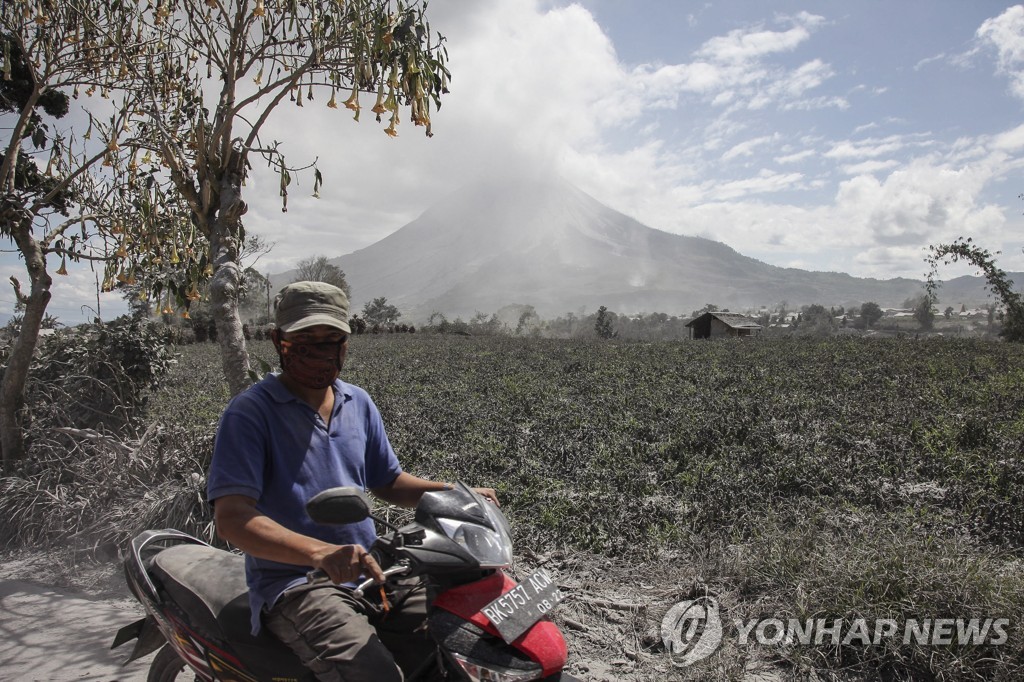 INDONESIA SINABUNG VOLCANO ERUPTION