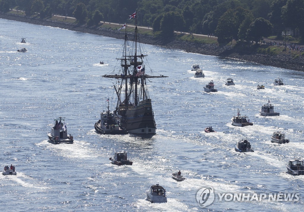 USA MAYFLOWER II RETURNS HOME