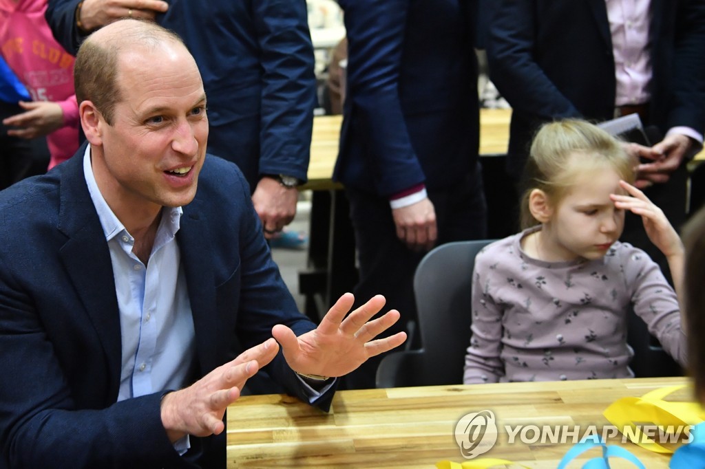 바르샤바 방문한 윌리엄 영국 왕세자
